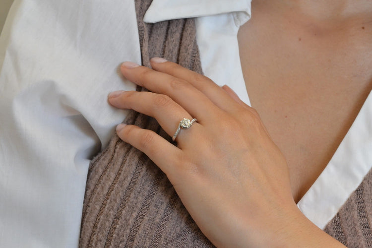 Bague 53.5 Bague ancienne - Diamants en or blanc 18k, 0,93 ct 58 Facettes 27096-27101b