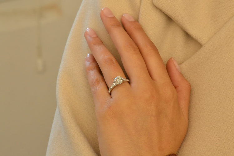 Bague 52 Bague en platine avec diamant 1,26 ct et diamants 58 Facettes 27142-27073