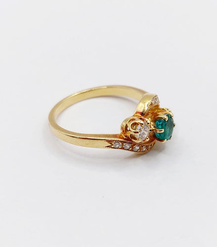 Bague 51 Bague tourbillon ancienne en or 18k, émeraude et diamants 58 Facettes A07900