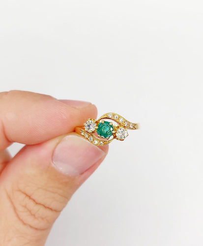 Bague 51 Bague tourbillon ancienne en or 18k, émeraude et diamants 58 Facettes A07900
