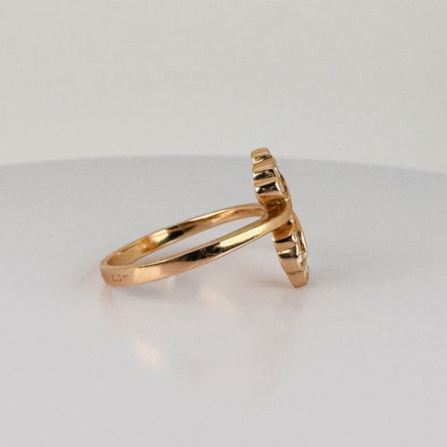 https://cdn.shopify.com/s/files/1/0829/5212/6812/files/14KRoseGoldDiamondS-ShapedRing2.jpg?v=1791472242