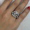 Bague Bague bouquet - Bague en or blanc 18 ct et diamants 58 Facettes 37546