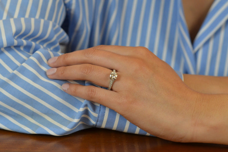 Bague 53 Bague - Diamant 1,23 ct G/VVS2 en platine et diamants 58 Facettes 27268-27373