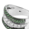 Bague 57 Bague bande ondulée en or blanc 18 ct, diamants et émeraudes 58 Facettes 38594