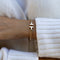 https://cdn.shopify.com/s/files/1/0940/1971/5447/files/bracelet-tiffany-or-marque-luxe.jpg?v=1789385429