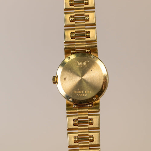 https://cdn.shopify.com/s/files/1/0940/1971/5447/files/montre-piaget-dancer-or.jpg?v=1790111323