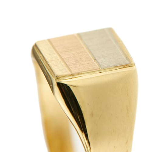 https://ledial.it/app/uploads/2026/10/38314-anello-oro-scudo-chevalier-uomo_10.jpg