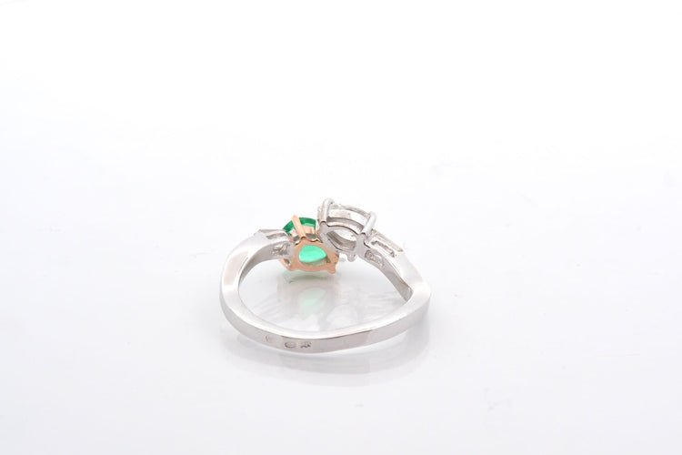 Bague 54 Bague émeraude et diamants en or 18 carats 58 Facettes 27554
