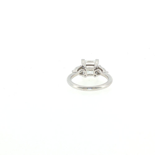 Bague 54 Bague solitaire en or blanc avec diamant taille princesse 3,00 ct 58 Facettes 2.18680
