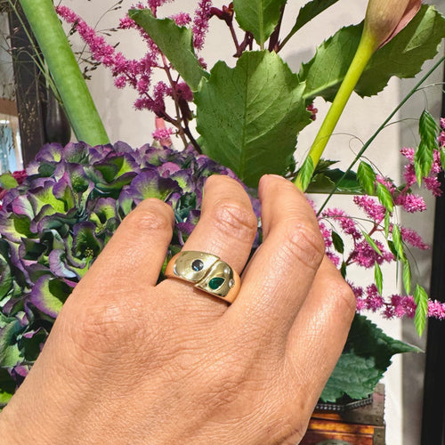 Bague 55 Bague gypsy en or jaune 18k avec diamants, saphir et émeraude 58 Facettes 3BB26FBE763F498AAF5F6762A0B029DA