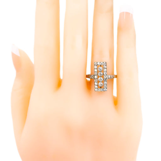 Bague 56 Bague halo rectangulaire en platine et diamants 58 Facettes 4C548C78DB9C4C4581514D8169912DAF