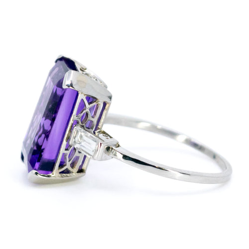 Bague 52.5 Bague cocktail Art déco en platine avec améthyste et diamants 58 Facettes 08680590B67741B99F4F0D06A2443A80