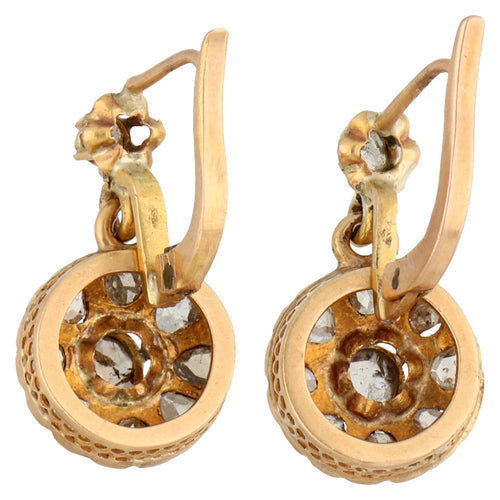 Boucles d'oreilles Boucles d’oreilles dormeuses en or 18k et diamants taille rose 58 Facettes 2E6DBF8EECAC4B5D8FFCB15528EF8977