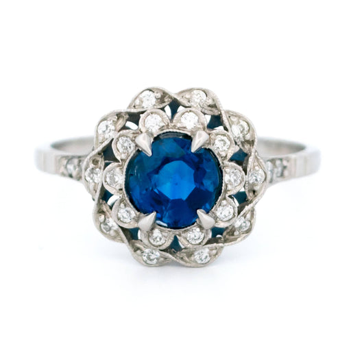 Bague 54 Bague cluster Art déco en platine avec saphir et diamants 58 Facettes A0509B793E254699AD49C1EA40CBF39B