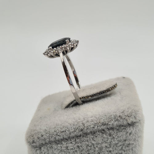 Bague 53 Bague en or blanc 18k, diamants et saphir 58 Facettes #4335