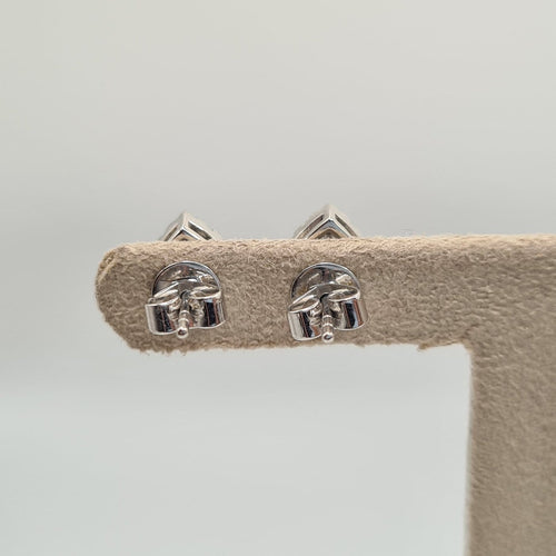 Boucles d'oreilles Boucles d’oreilles en or blanc 18k avec diamant naturel 58 Facettes #4562
