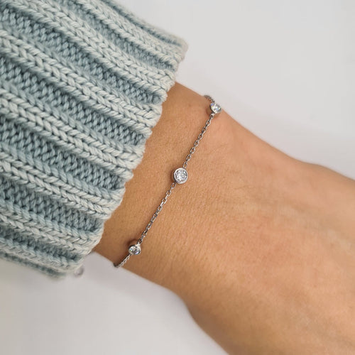 Bracelet Bracelet chaîne en or blanc 18k 58 Facettes #4842