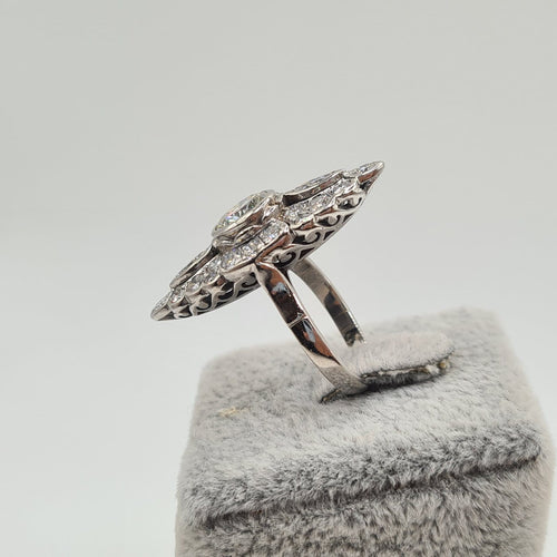 Bague 49 Bague en or blanc 18k 58 Facettes #5038