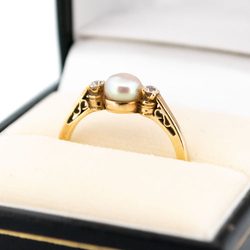 Bague 57 Bague trilogie en or 14 carats avec perle et diamants 58 Facettes 86ECCE0C24B745D3A3408B5DEF5041B2