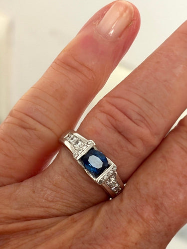 Bague 48 DAEL & GRAU - Bague en or gris 18k, saphir et diamants 58 Facettes LOT 8259