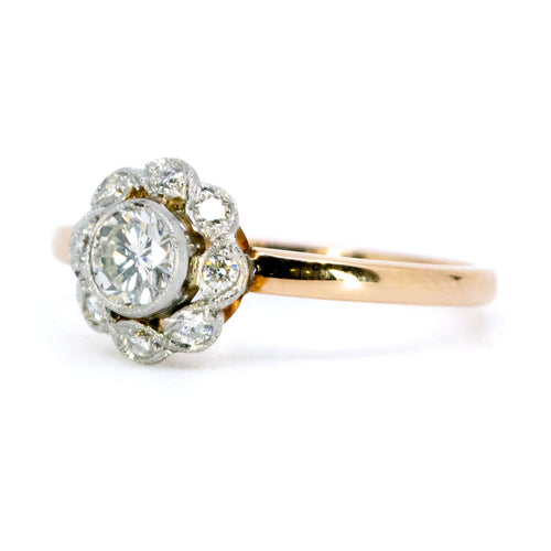 Bague 54 Bague halo en diamants, or 14k et platine 58 Facettes 94539860AACB4C71A413ADF64253D2AA