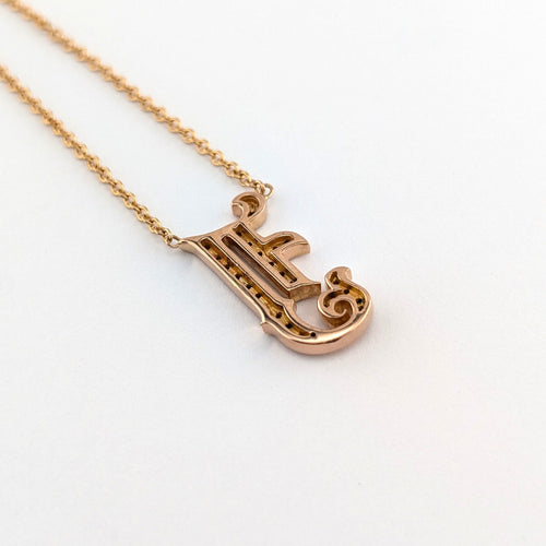 Collier Collier en or jaune 18 carats avec pendentif initiale J pavé de diamants 58 Facettes 38013