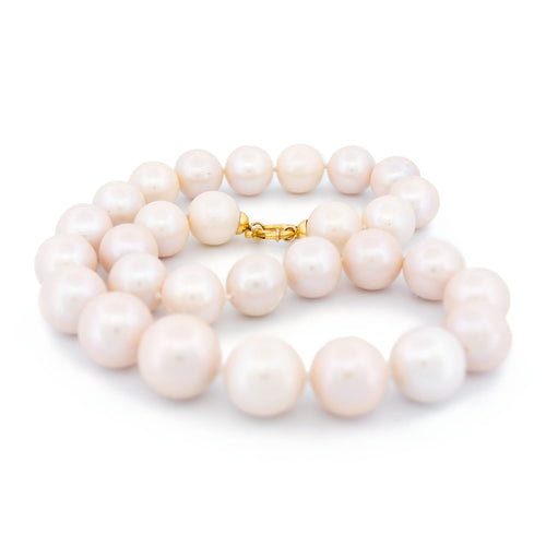 Collier Collier de perles des mers du Sud avec fermoir en or 18k 58 Facettes B2BC44A044144E0AAA5097C027F1350D