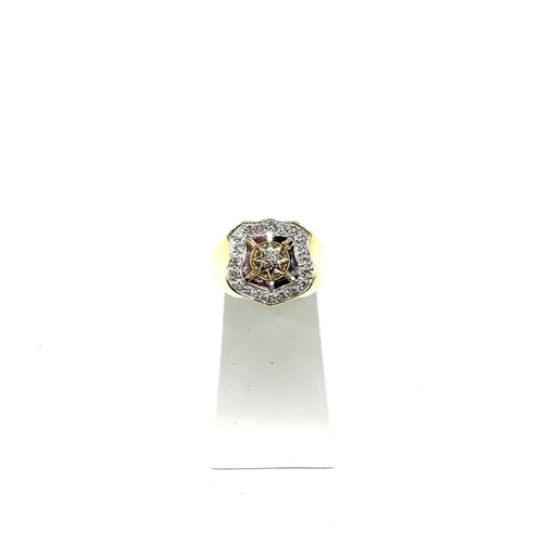 Bague 52 Chevalière blason - Bague en or jaune, émail et diamants 58 Facettes Z15B51773