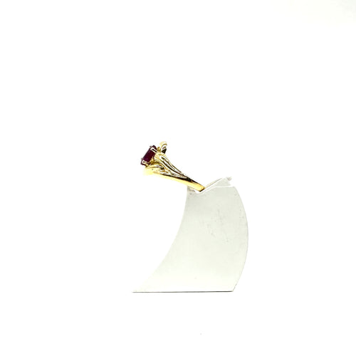 Bague 52 Bague en or jaune 750 millièmes et rubis 0,60 ct 58 Facettes Z15B51782