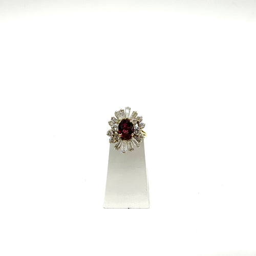 Bague 49 Bague en or jaune 750 avec rubis et diamants 58 Facettes Z15B51680