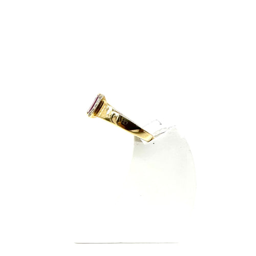 Bague 48 Bague en or jaune 750 avec rubis et diamants 58 Facettes Z15B51641