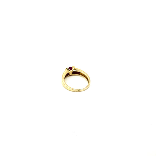 Bague 48 Bague en or jaune 750 avec rubis et diamants 58 Facettes Z15B51641