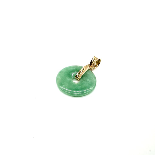 Pendentif Pendentif en or jaune 585 et jade jadéite 58 Facettes Z15B51612