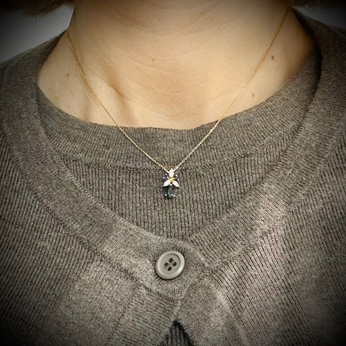 Collier Pendentif sur chaîne en or jaune avec saphirs et diamants 58 Facettes Z1351394-Z1351723