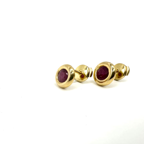 Boucles d'oreilles Boucles d’oreilles en or jaune 750 et rubis 58 Facettes Z1351474