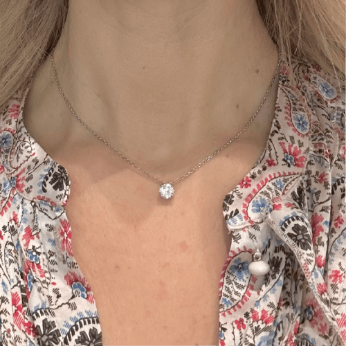 Collier Collier solitaire en or blanc et diamant 58 Facettes Z1351595