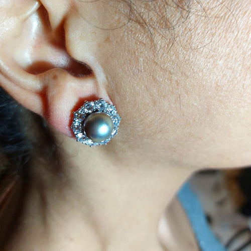 Boucles d'oreilles Orecchini - Orecchini en or blanc avec perles et diamants 58 Facettes G3472