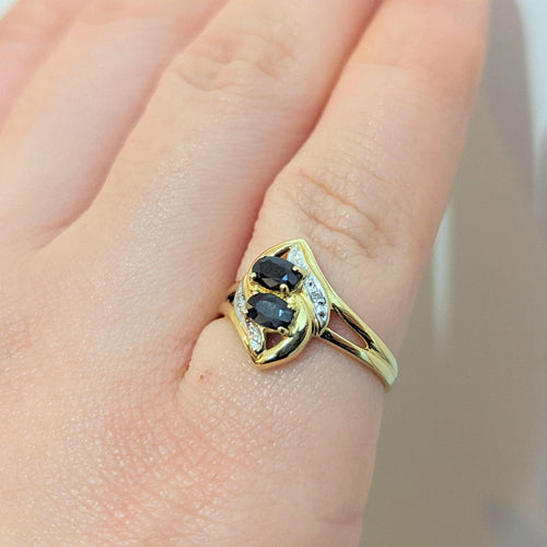 Bague 54 Bague entrelacs en or jaune, saphirs et diamants 58 Facettes 24509