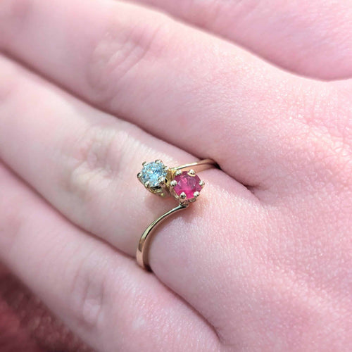 Bague 58 Toi & Moi - Bague en or jaune, diamant et rubis 58 Facettes 29693