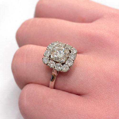 Bague 59 Bague Pompadour en or blanc, platine et diamants 58 Facettes 30884