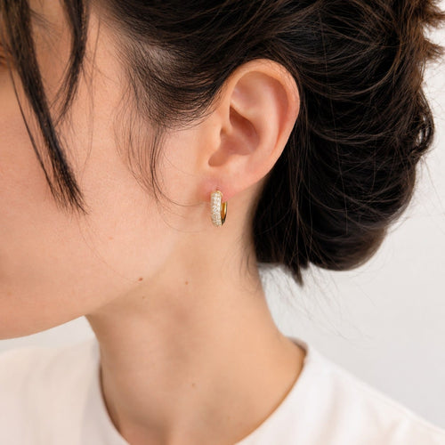Boucles d'oreilles Boucles d'oreilles créoles en or jaune et diamants 58 Facettes 31136
