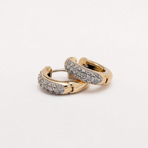 Boucles d'oreilles Boucles d'oreilles créoles en or jaune et diamants 58 Facettes 31136