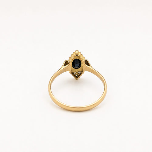 Bague 53 Bague marquise en or jaune, saphir et diamants 58 Facettes 32638