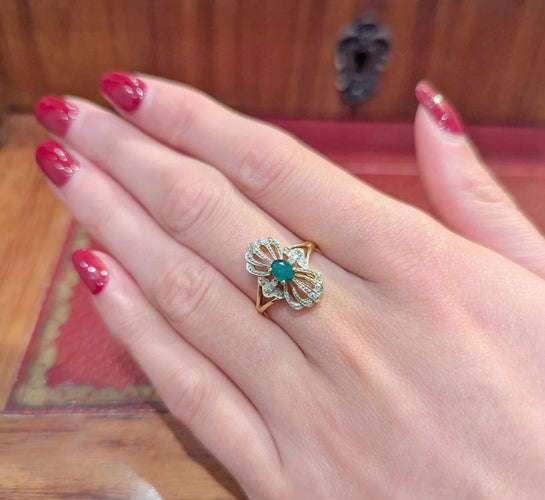 Bague 53 Bague en or jaune avec émeraude et diamants 58 Facettes 32693