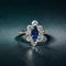 Bague 53 Bague marquise en or blanc 18 carats, saphir 0,80 ct et diamants 1,50 ct 58 Facettes 88