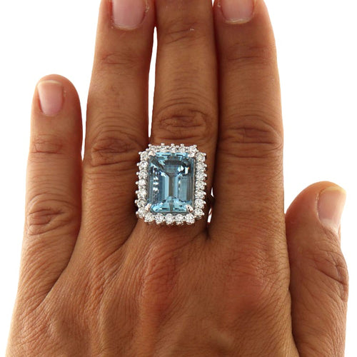 Bague Guidetti - Bague en or blanc avec aigue-marine et diamants 58 Facettes G3538