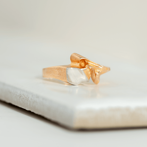 Bague 56 Lapponia Jewelry - Bague vintage sculpturale en or jaune 14 ct et platine 58 Facettes