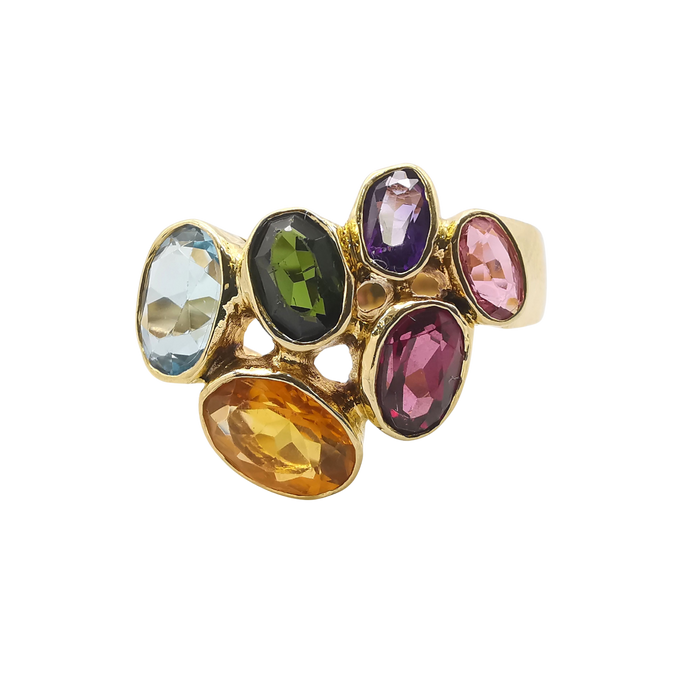 Yellow gold ring with precious stones