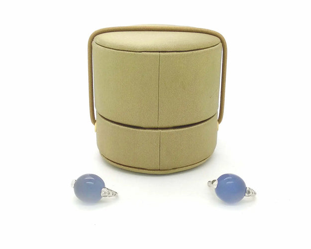 Boucles d'oreilles Pomellato Luna - Boucles d’oreilles en or blanc 18 kt, diamants et calcédoine 58 Facettes 5936