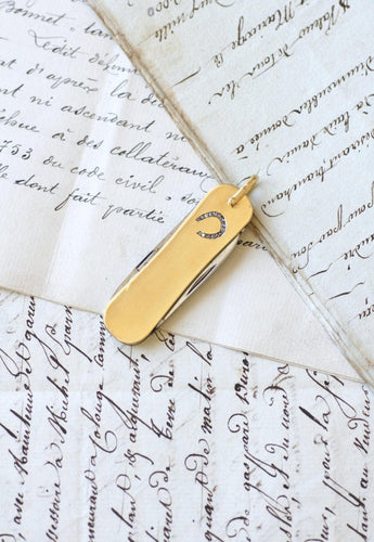 J.A. Henckels vedhæng - Schweizisk knivvedhæng i gult guld og diamanter med hestesko 58 Facettes